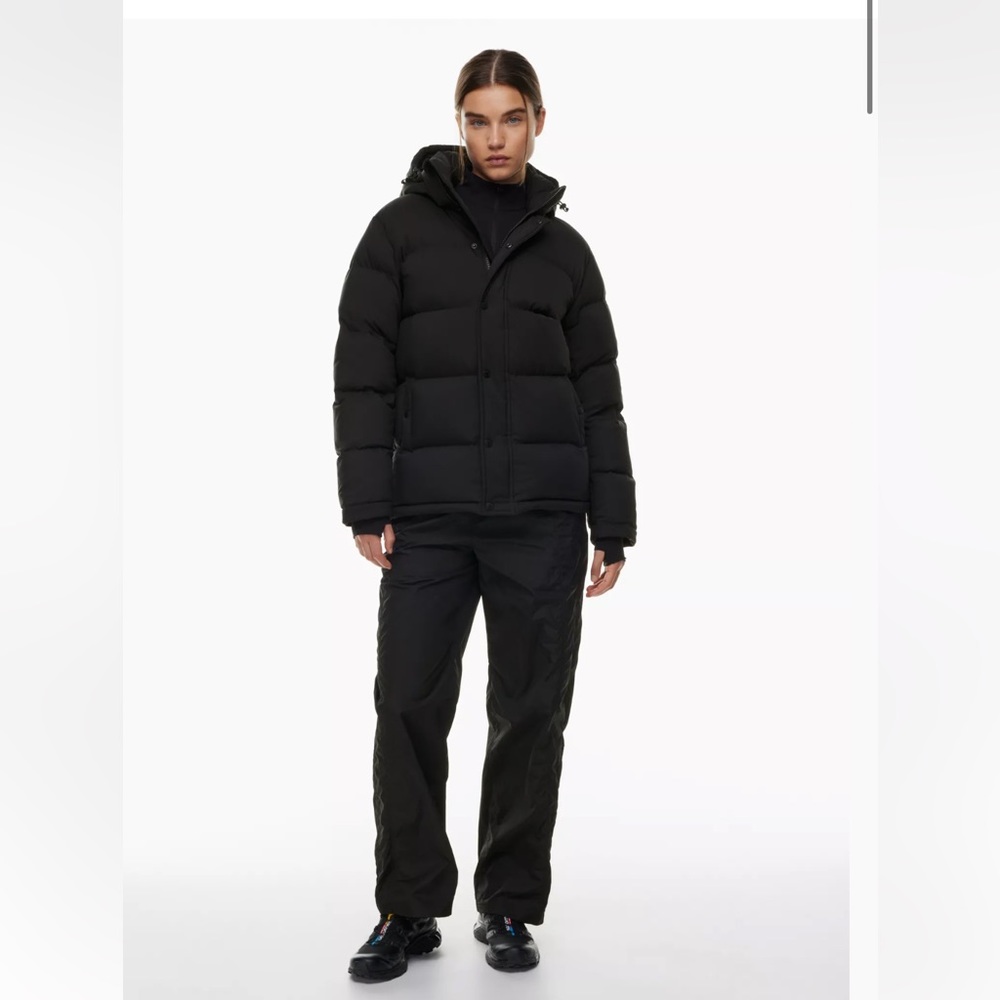 Aritzia Tna “The Super PuffO2”, Black, Small, great condition